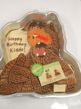 1988 Vintage Wilton ALF Aluminum Cake Pan 2105-2705